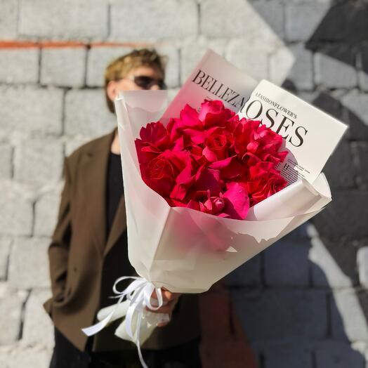 Французская ярко-розовая Роза в оформлении, 7 шт