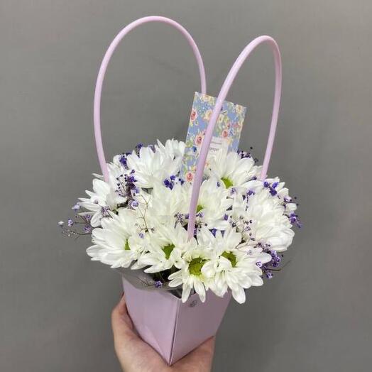 Сумочка с хризантемой и сиреневой гипсофилой + открытка