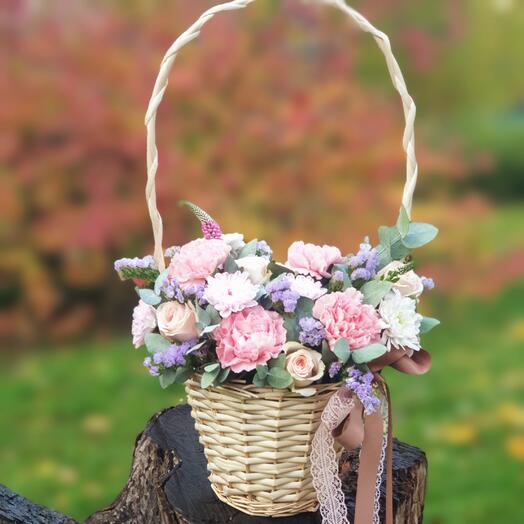 Корзина с цветами