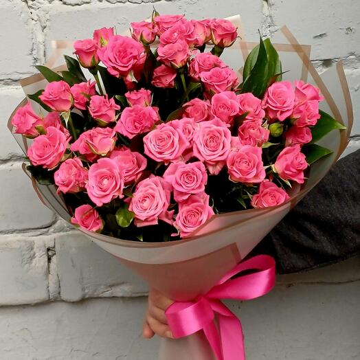 Букет из кустовых роз