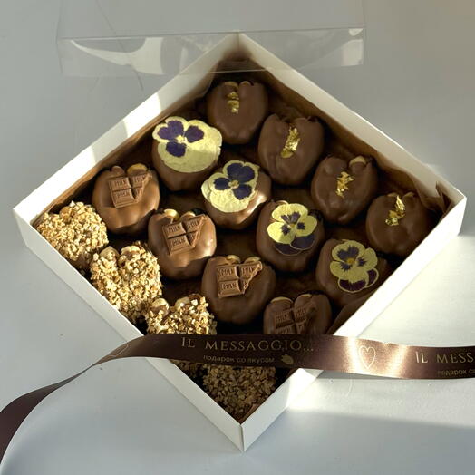 Финики в шоколаде с фундуком, подарок для коллеги, начальника, начальнице