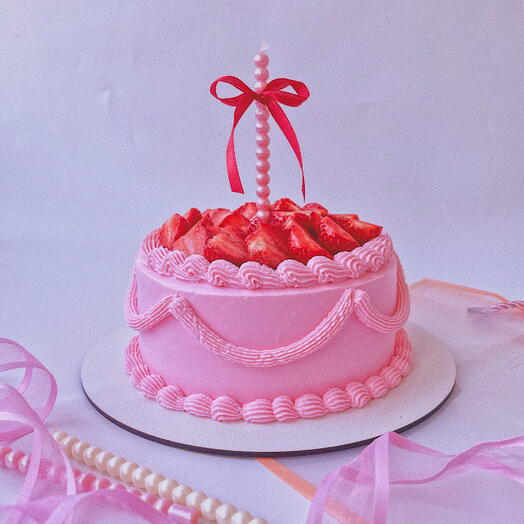 Бенто макси бенто 1кг на День рождение с ягодами клубникой happy birthday