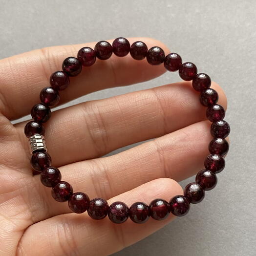 Браслет из граната