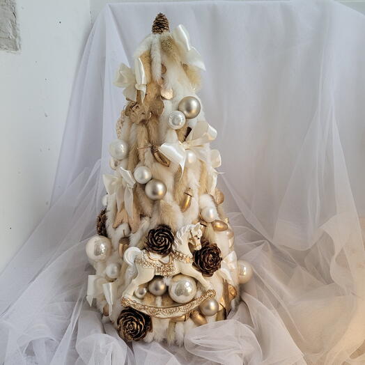 Декоративная елочка с лошадкой новогодний декор