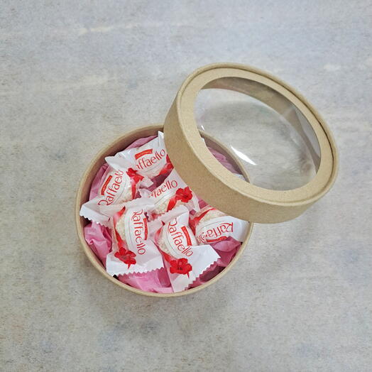 Конфеты в крафтовой коробке