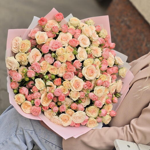 Букет из 51 кустовой розы wow 🩷💕