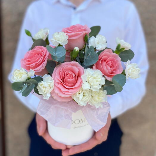 Шляпная коробка «Bloom room» с нежными розами🥰