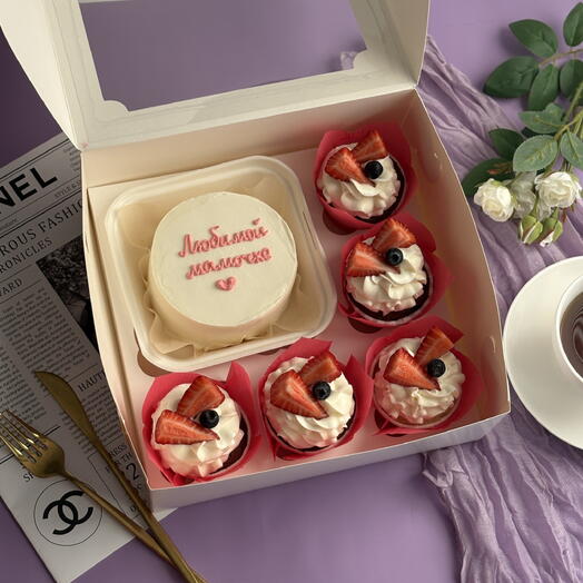 Gift for mom: Cherry bento cake and berry cupcakes for "Beloved Mom"