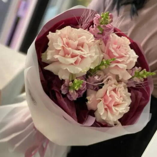 Букет из французской розы и львиного зева🌸