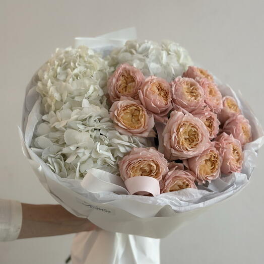 Букет «Гортензия с Джульеттой»