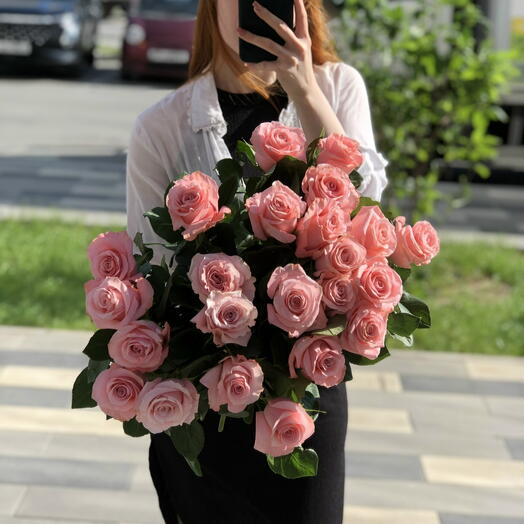 Букет 23 розы BE SWEET