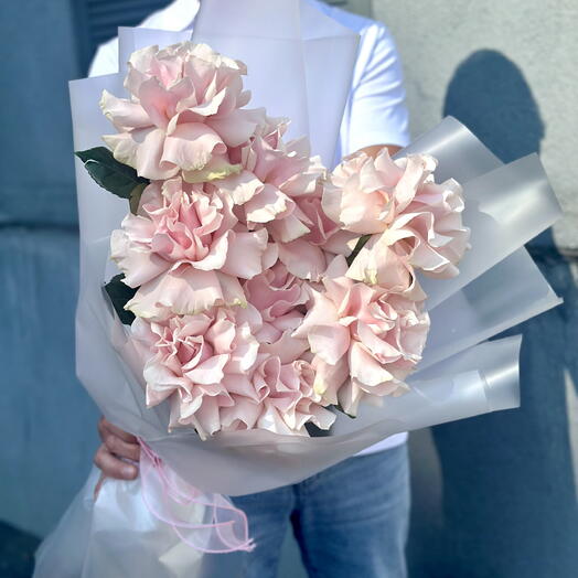 Букет «Pink delight» 9 премиальных французских роз