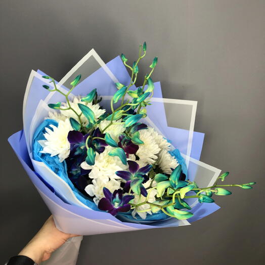 Хризантемы с ветками дендробиума🌸🩷🌺