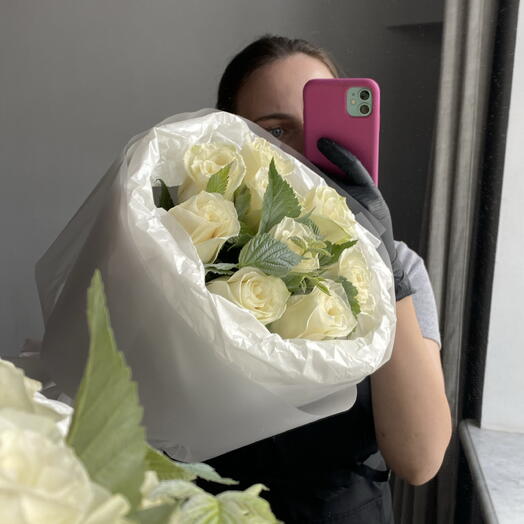 Белые розы