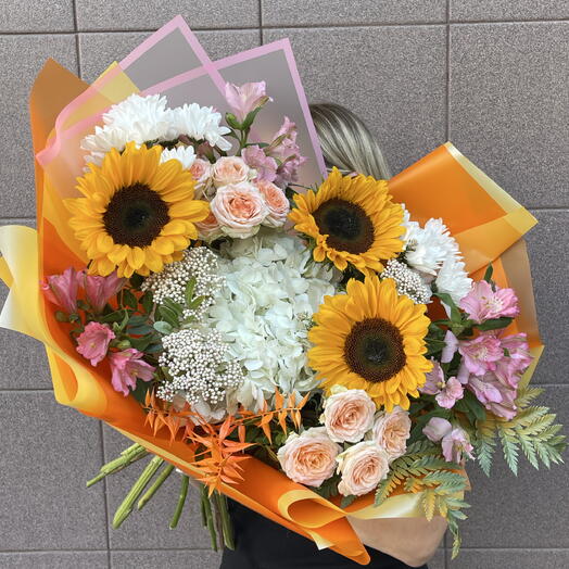 Осенний букет с подсолнухами🌻 гортензией и кустовой розой🌸