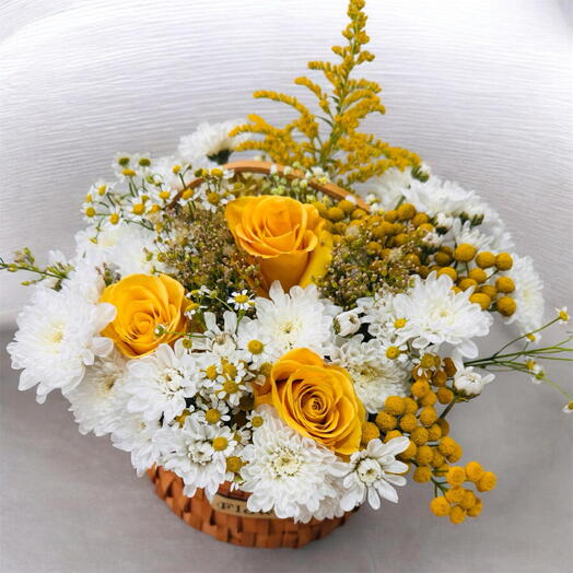 Композиция Корзиночка цветов