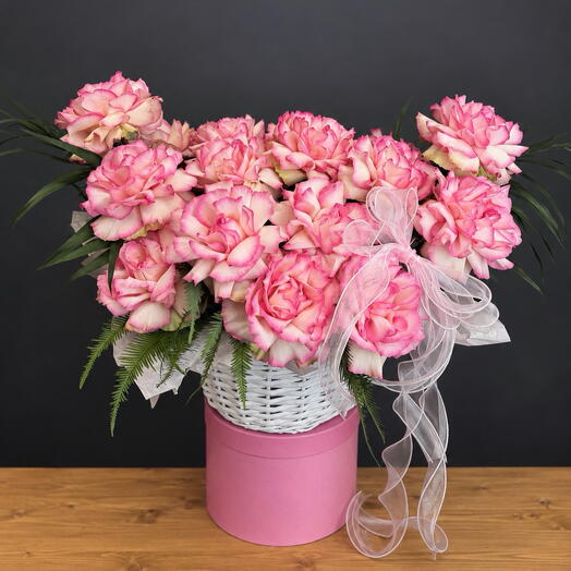 Композиция французских роз «Pink romance»