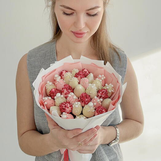 Клубника в шоколаде 🍓 — особенный сладкий букет с доставкой