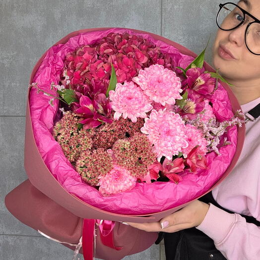 Яркий букет с гортензией 🌸