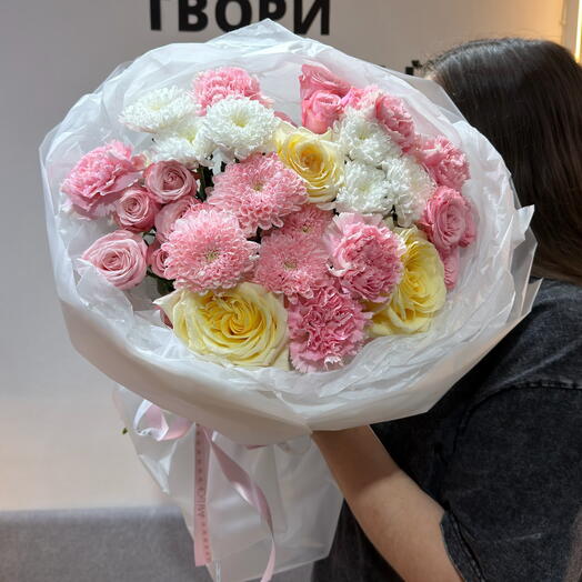 🌸Нежный букет из хризантемы, кустовых роз, пионовидных роз и диантусов / дофамин / Доставка в Уфе