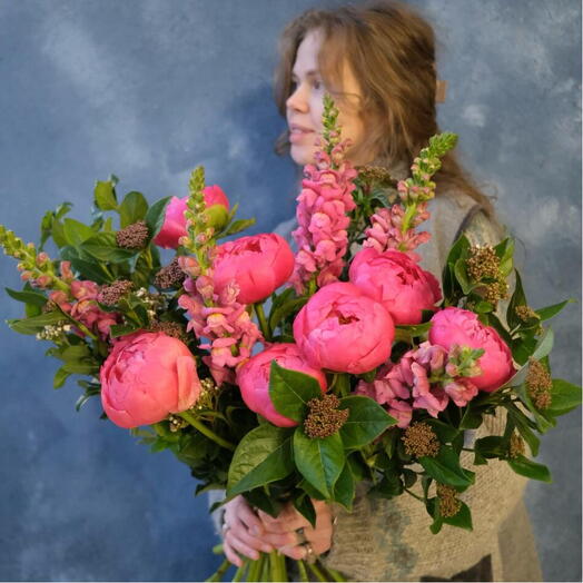 Peonies, snapdragons and viburnum