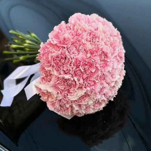 Букет невесты из гвоздики