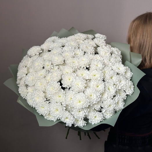 Букет из 25 белых хризантем