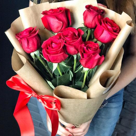 7 red roses