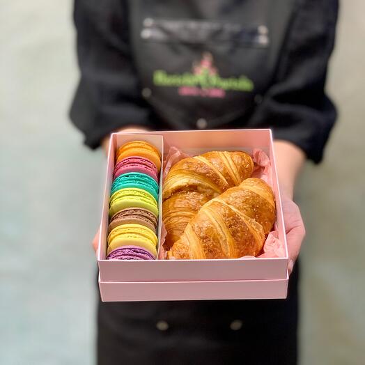 🥐Набор с пирожными-макарони и круассанами