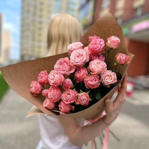 Rosas peonías de arbusto Madame Bombastic