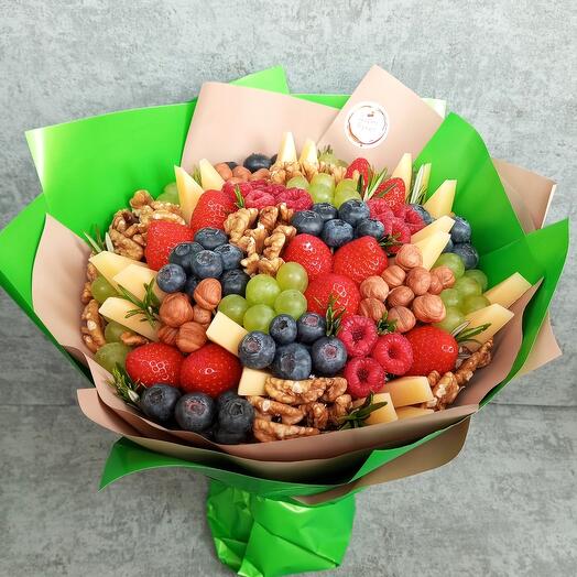 Ramo de bayas y nueces "colores de Verano"