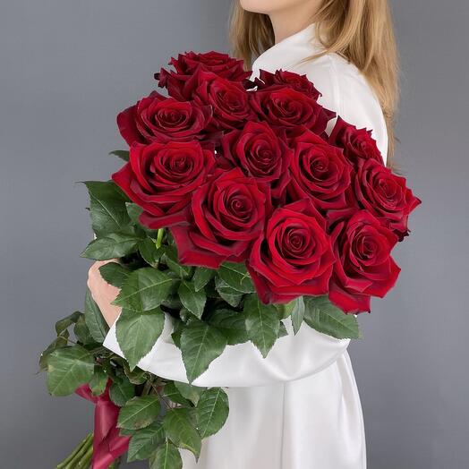 Bouquet of roses under the ribbon