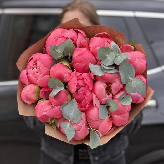 15 Пионов Корал Шарм с Эвкалиптом peony (0006) peony