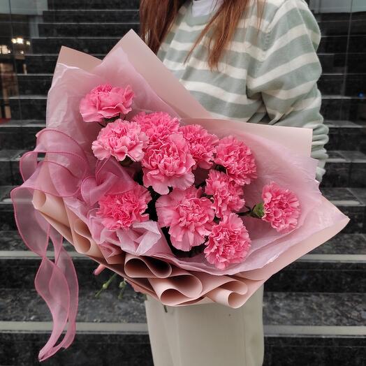 Bouquet of pink carnations