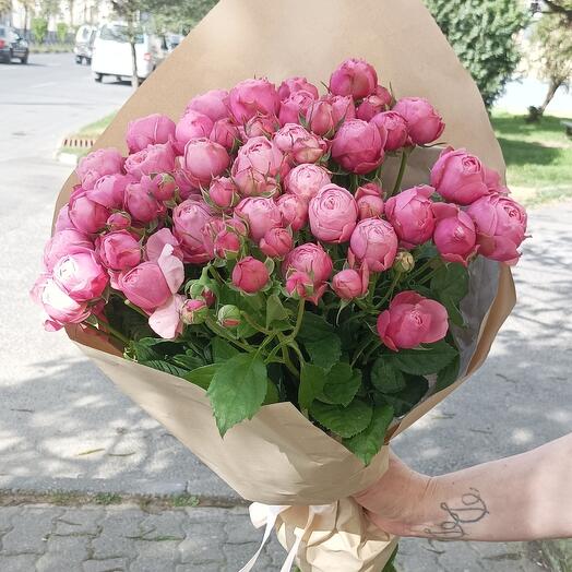 Пионовидные кустовые розы