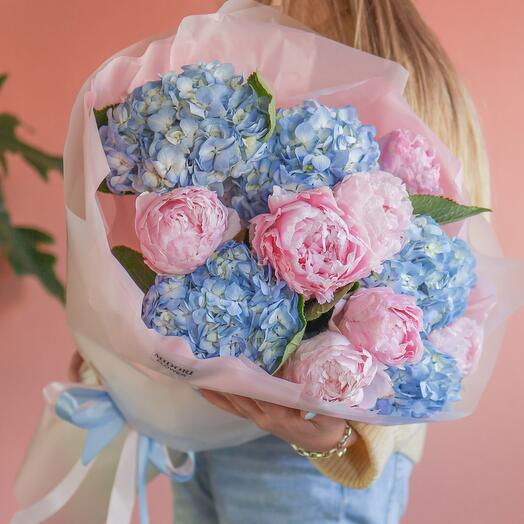 Пионы и гортензии💙💖