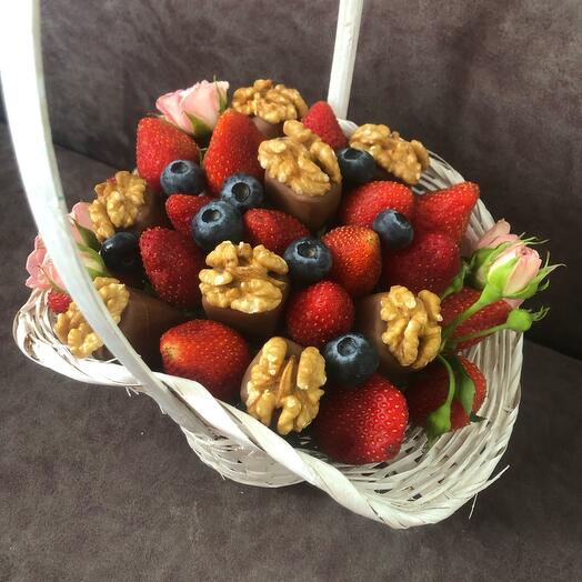 Сыр в шоколаде и клубничка 🍓New