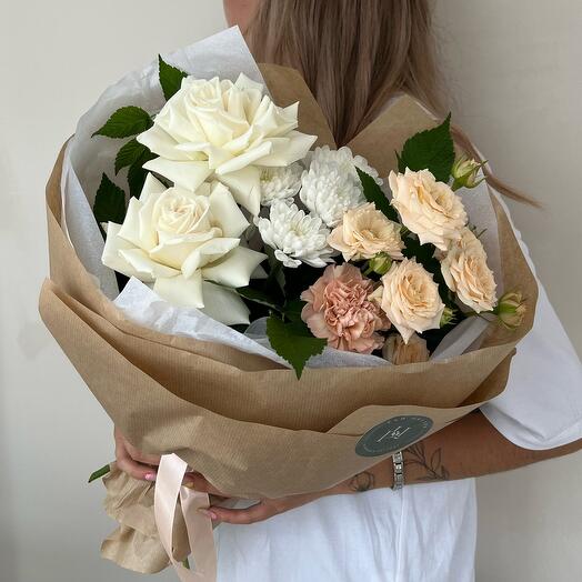 Ramo de autor con rosas en forma de peonía