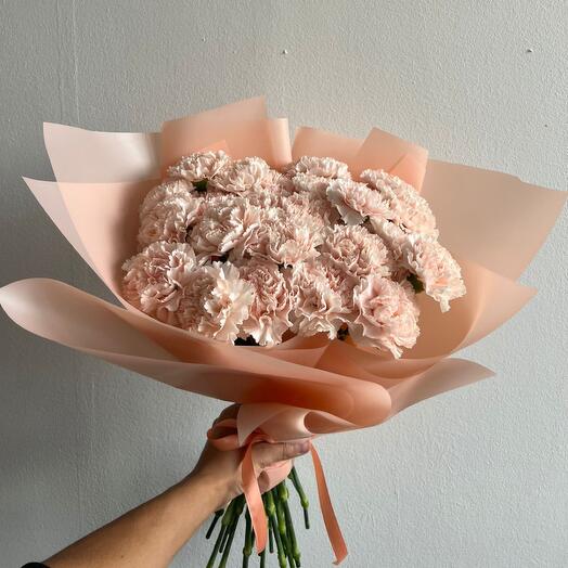 Bouquet of cream carnations