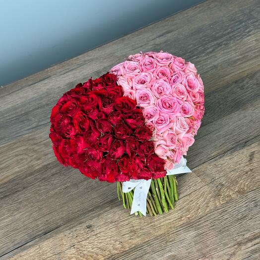 Heart-shape bouquet (size M, with red   pink flowers