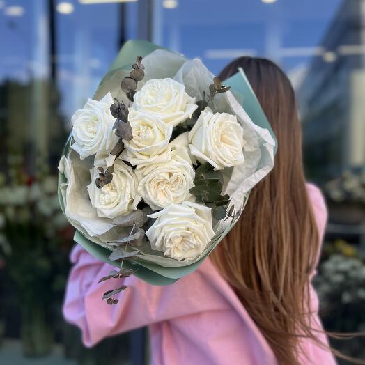 Букет из пионовидных роз