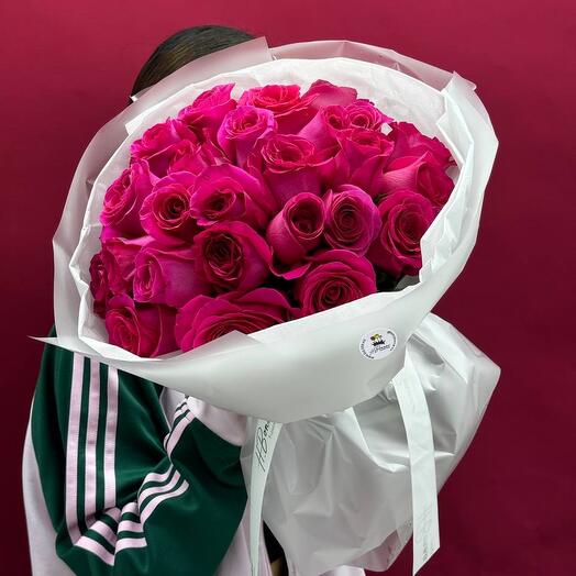 Монобукет из 25 роз Pink Floyd
