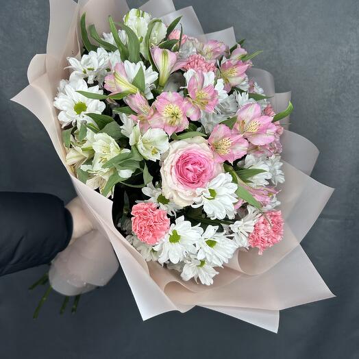 Букет с альстромерией💐