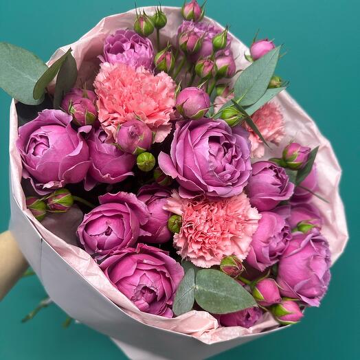Пиновидные розы и диантус 💕