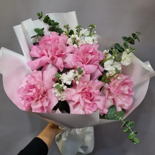 🌸Букет из французских роз и матиолы