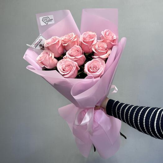 Нежно-розовый