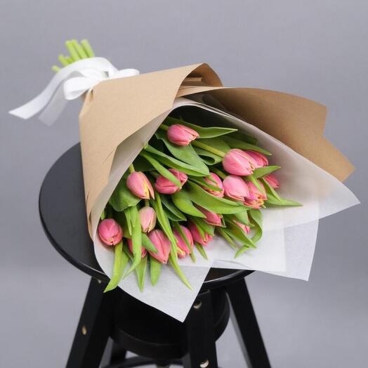 Букет Розовые тюльпаны 19 шт