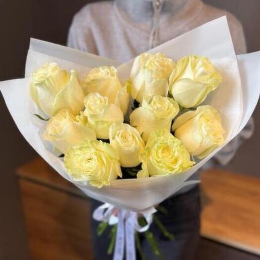 Букет из 11 роз сорта Мондиаль