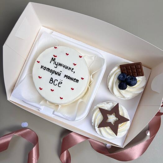 Набор торт и 2 капкейка