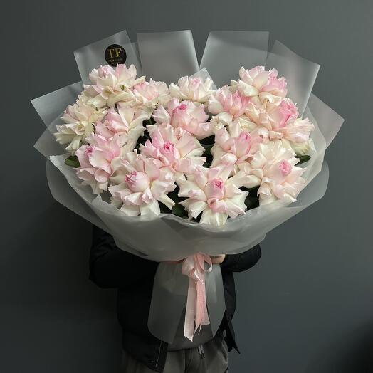 Букет нежных Французских поз